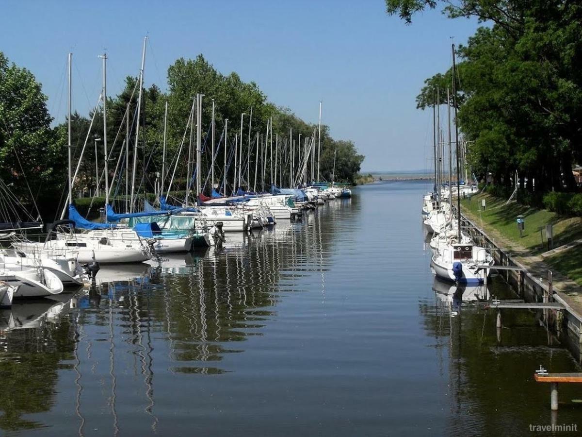 János Nyaraló Balatonmáriafürdő Exterior foto